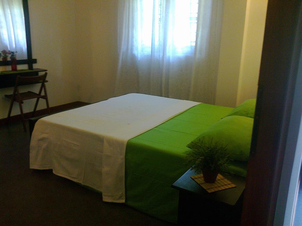 Rohan Villa Hikkaduwa Room photo