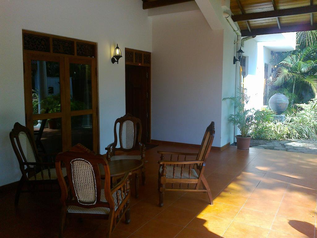 Rohan Villa Hikkaduwa Exterior photo
